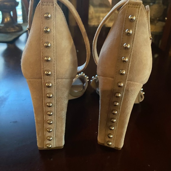 “Sam Edelman” tan suede heels. - Picture 8 of 12